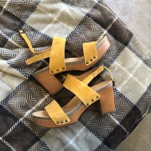 Lucky Brand Platform Sandal, Mustard Yellow
